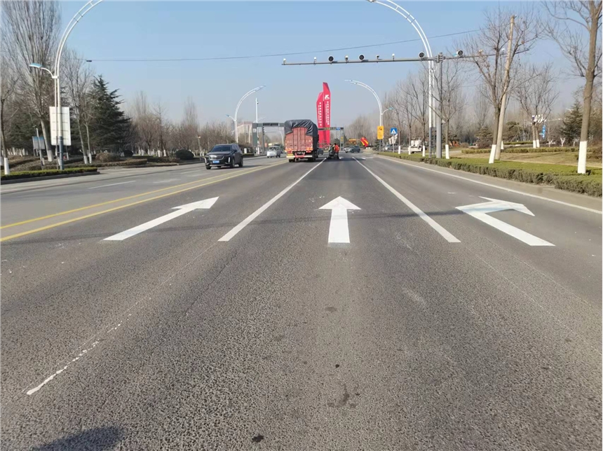 品質(zhì)保證青島道路劃線