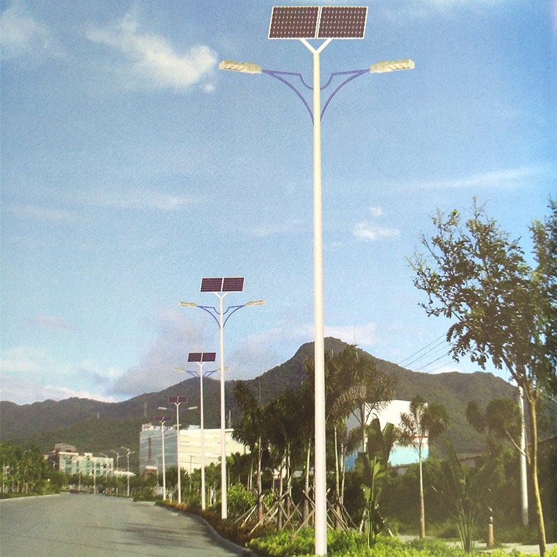 太原太陽(yáng)能路燈價(jià)格，太陽(yáng)能鋰電池路燈