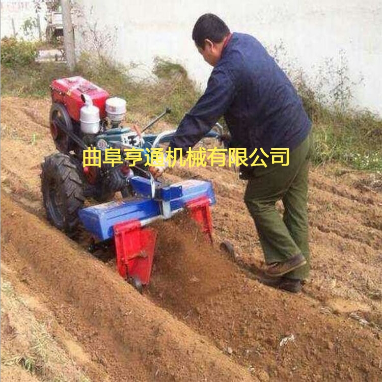 柴油動力兩輪拖拉機 大棚果園管理機圖片 手扶柴油旋耕機