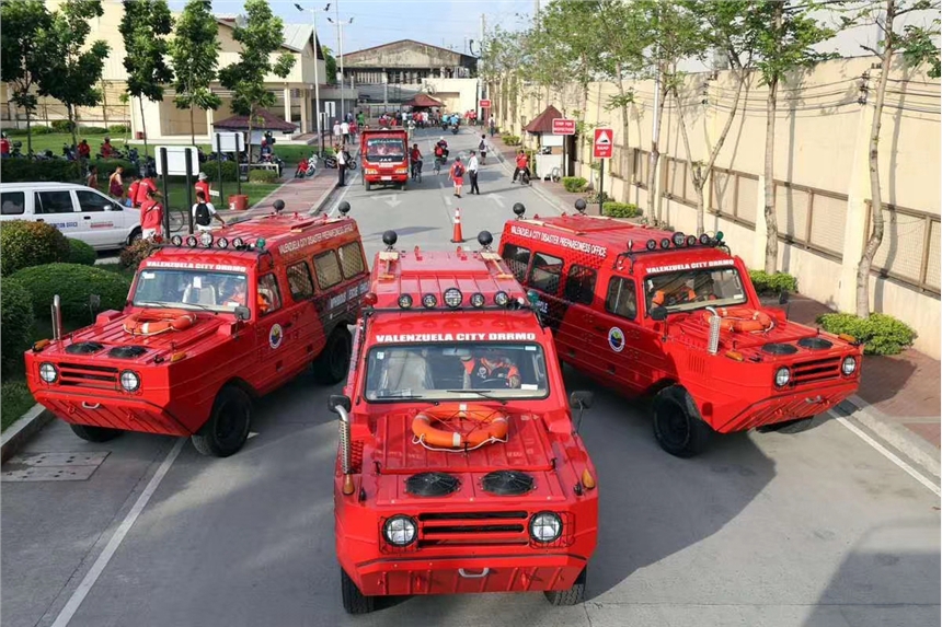 新裝備領(lǐng)航者水陸兩棲車越野型全地形應(yīng)急搶險車