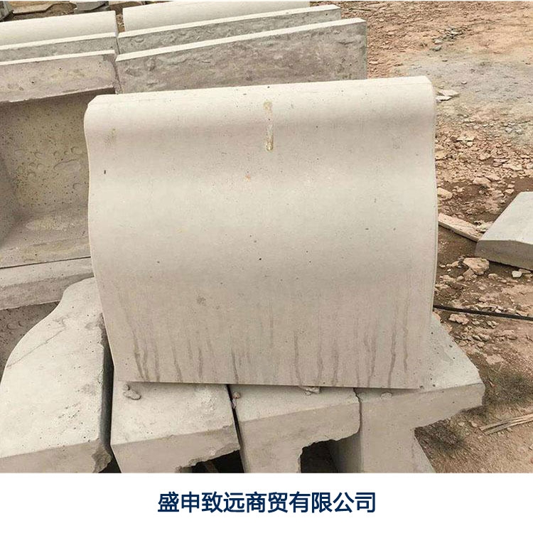 隔離墩鋼模具價格水泥隔離帶模具混凝土隔離墩鋼模具