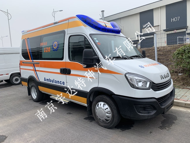 依維柯歐盛轉(zhuǎn)運(yùn)型救護(hù)車  負(fù)壓救護(hù)車  NJ5046XJHF4E