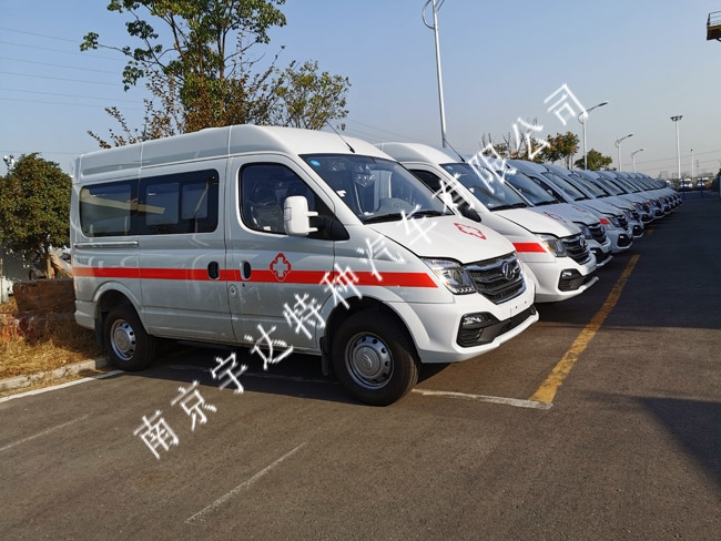 大通負(fù)壓救護(hù)車(chē)  大通監(jiān)護(hù)車(chē)型救護(hù)車(chē) 大通救護(hù)車(chē)