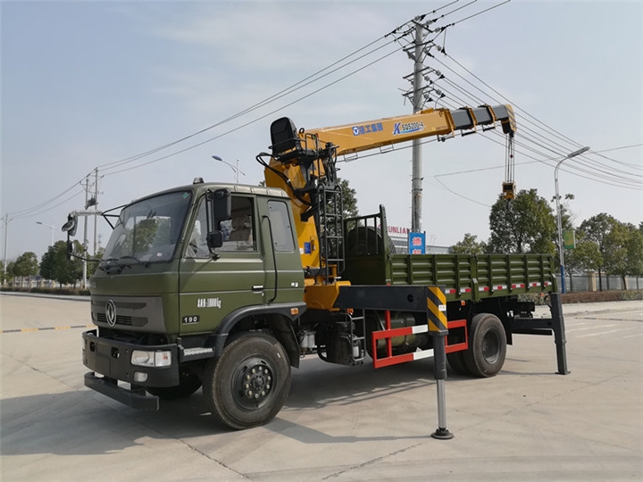 東風(fēng)8噸四驅(qū)隨車吊多少錢