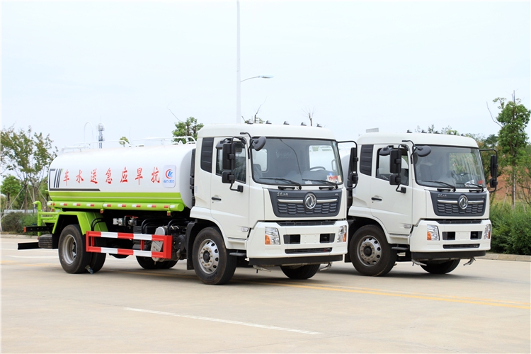 海南灑水車哪里有賣_8方灑水車_東風(fēng)工程灑水車哪里有賣