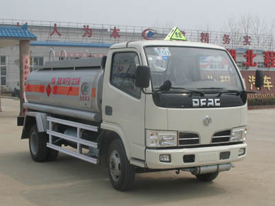 安康加油車廠家，流動加油車價格，東風(fēng)加油車廠家報(bào)價，福田加油車