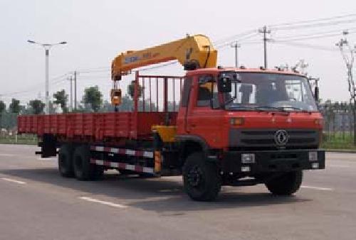 新車直臂吊價格新車全液壓吊資料新車全回轉(zhuǎn)吊圖片新汽車吊價格