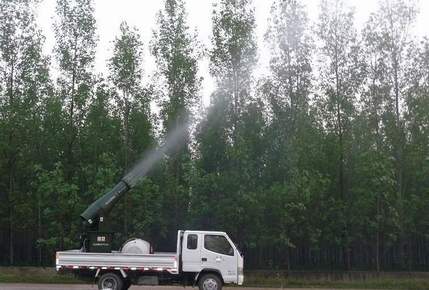 高射程車載式噴霧機