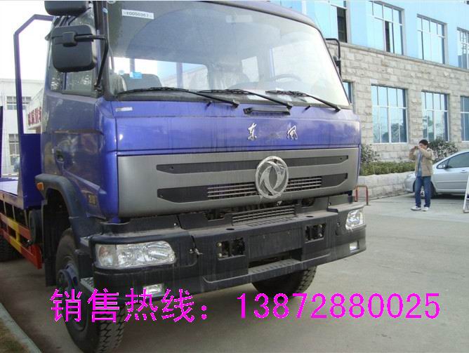 哪里有15-25噸挖機(jī)運(yùn)輸車，平板車廠家直銷價(jià)格