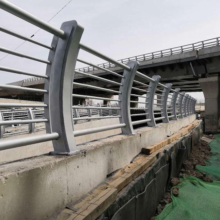 榆林河道防護(hù)欄桿橋梁護(hù)欄廠家景區(qū)河道防護(hù)欄桿方元浩宇