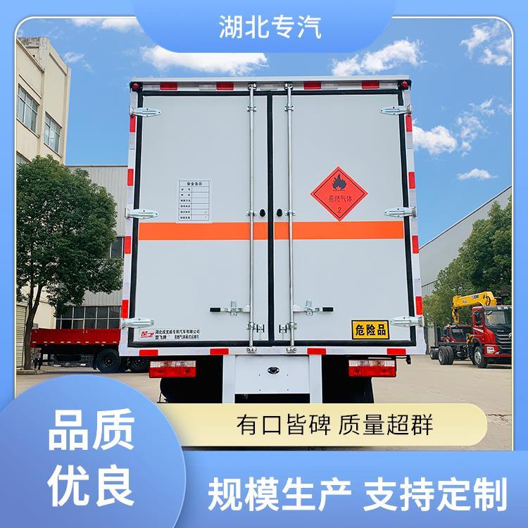 大多利卡宣傳爆破運(yùn)輸車采用國際新技術(shù)功能齊全