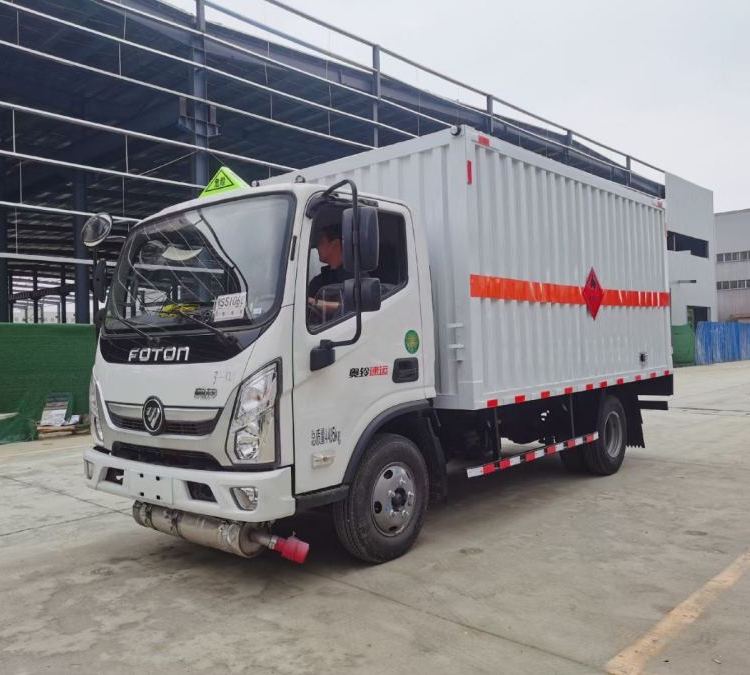 東風(fēng)D9腐蝕品帶尾板運(yùn)輸車八類腐蝕品車根據(jù)需求定制