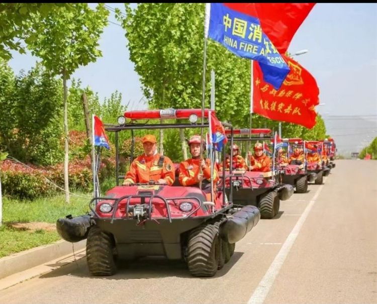 民用水陸兩棲車(chē)兩棲救援車(chē)抗洪搶險(xiǎn)水陸兩棲全地形車(chē)