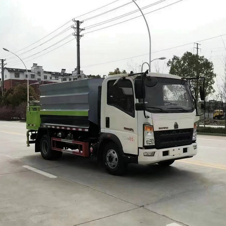 重汽豪沃藍(lán)牌7噸灑水車C本可開(kāi)的7方5噸多功能抑塵車噴灑車