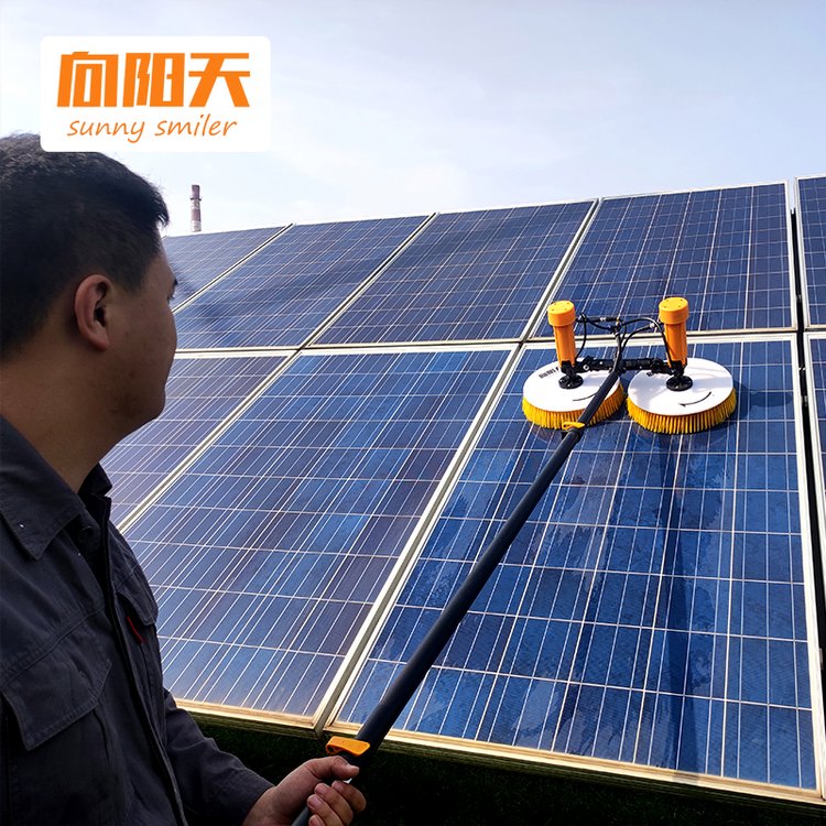 雙頭光伏板清洗機(jī)光伏電站光伏清洗工具太陽(yáng)能面板清洗機(jī)器人