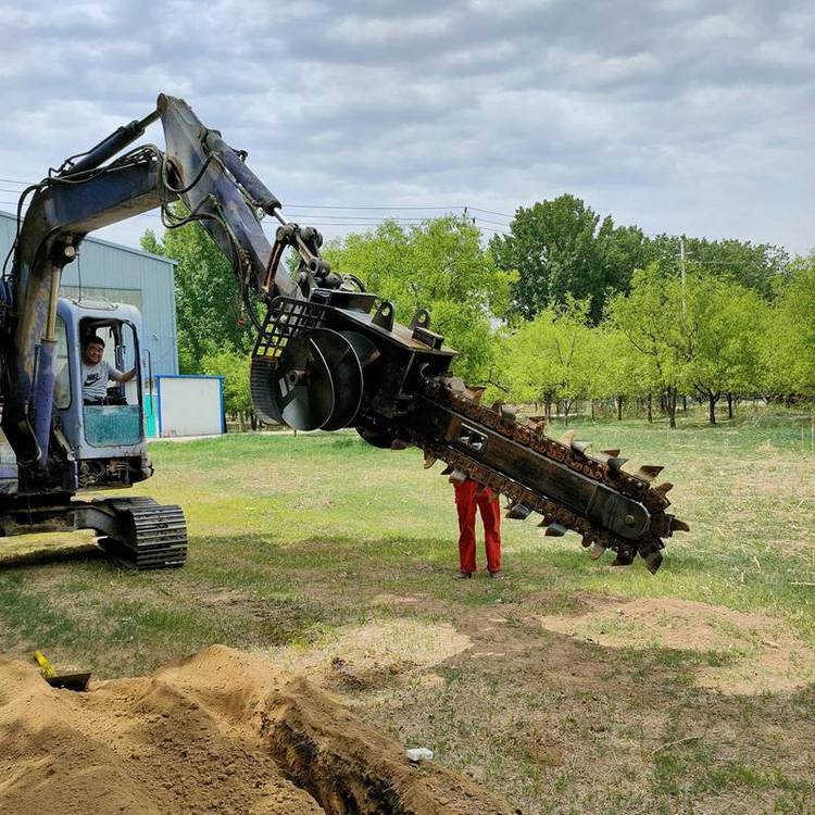 TG1200鏈?zhǔn)酵寥篱_溝機工程管道電纜挖溝機挖掘機改裝刨溝機