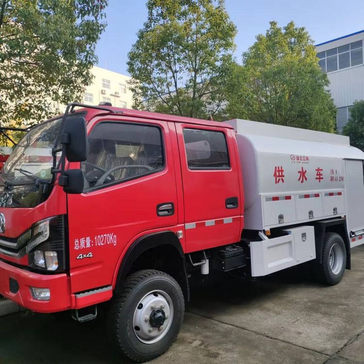 東風(fēng)5方泡沫消防車(chē)定制款滅火車(chē)小區(qū)救火車(chē)配置