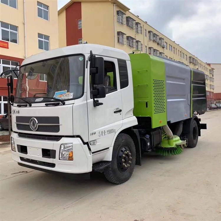 東風(fēng)天錦道路清掃車，15噸掃路車，天錦掃路車，掃地車，DFZ1165GS3BDF廠家直銷現(xiàn)車供應(yīng)