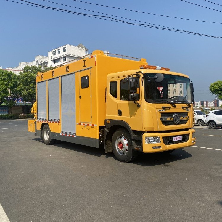 東風(fēng)多利卡D9救險(xiǎn)車5600軸距153馬力動(dòng)力強(qiáng)勁