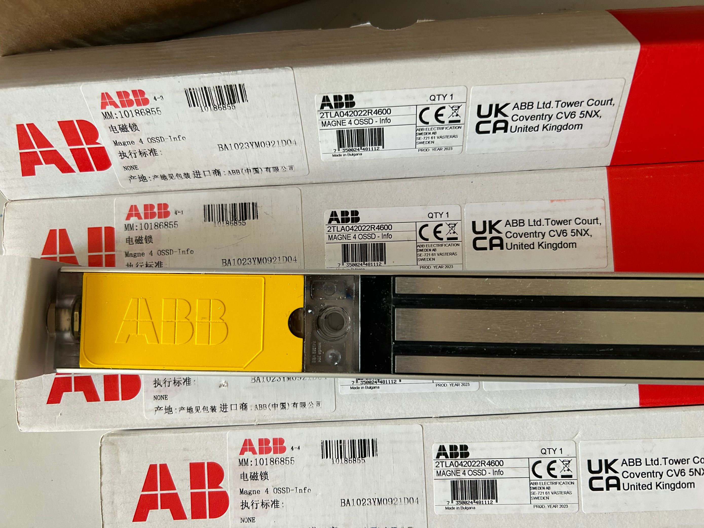 ABB電磁鎖MAGNE4OSSD物料號(hào)2TLA042022R4600