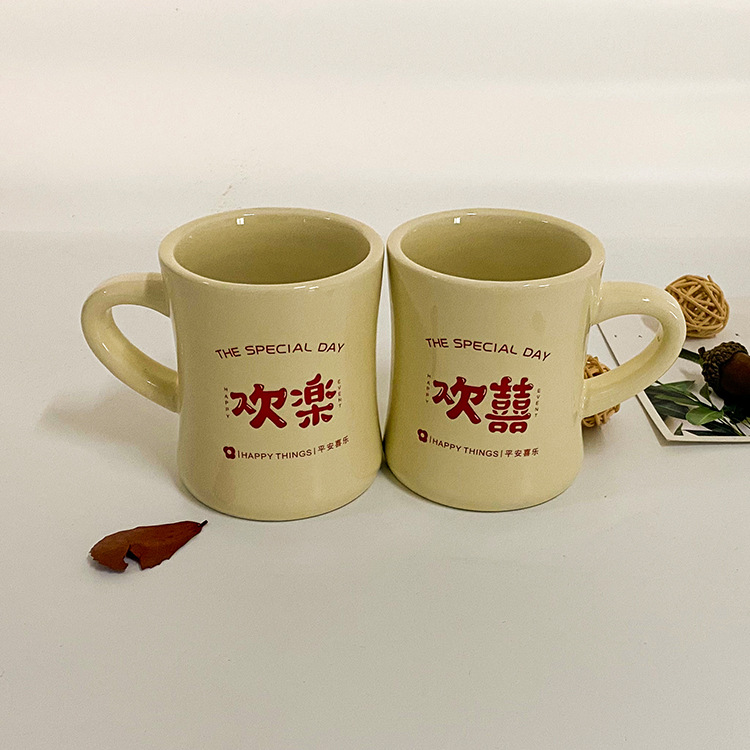 景德鎮(zhèn)復古奶油色陶瓷小熊杯可愛少女牛奶杯ins風情侶馬克杯一對