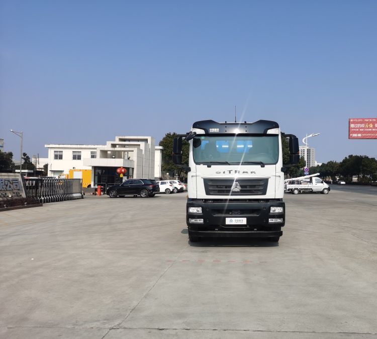 污水處理廠專用污泥車(chē)25方含水污泥清運(yùn)車(chē)廂式污泥自卸車(chē)