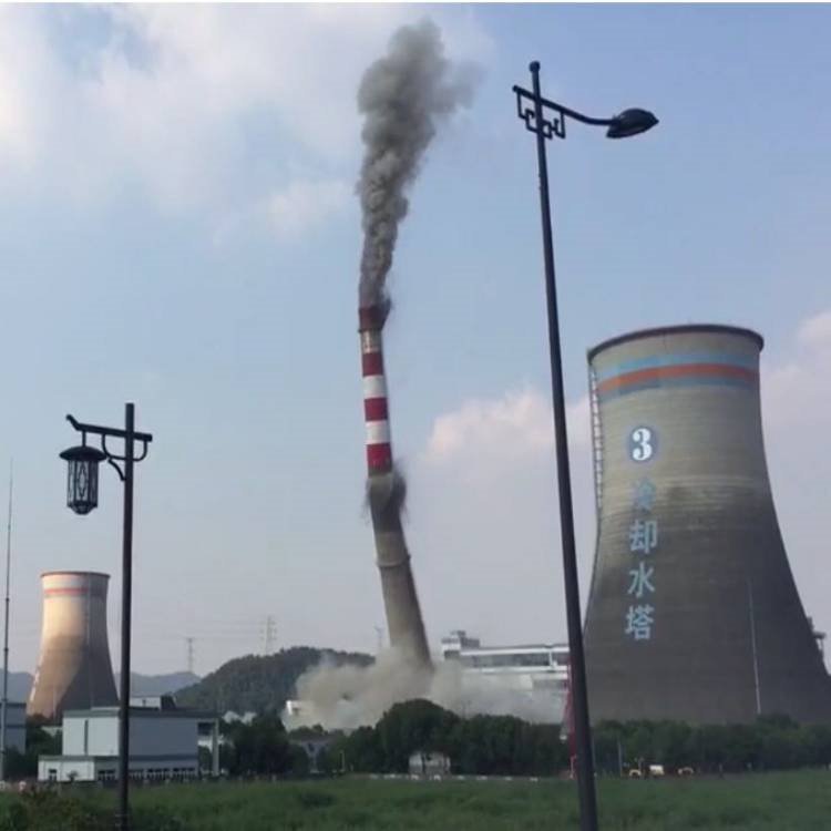 鐵塔電視塔拆除高空作業(yè)商務服務倒錐形保溫水塔爆破