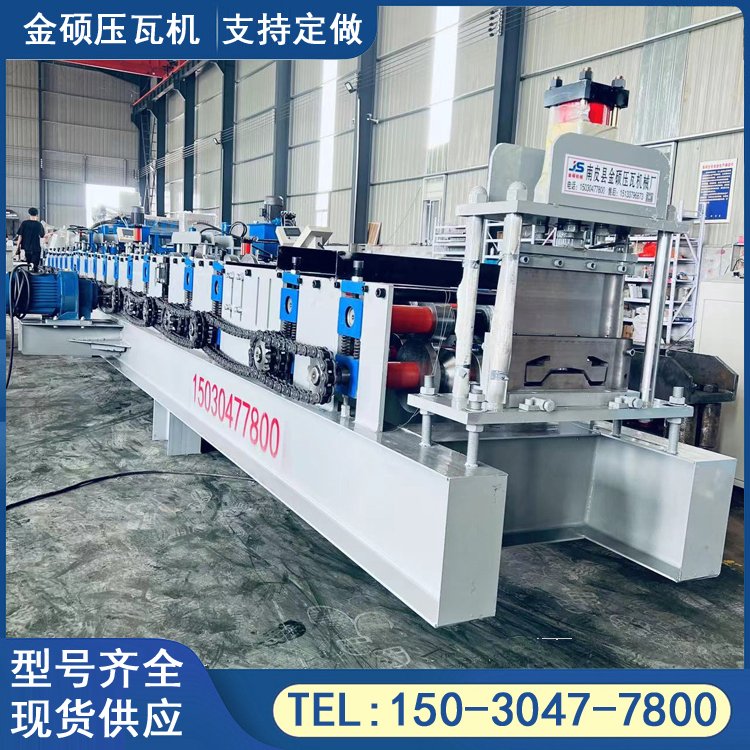 市區(qū)圍擋立柱機金碩數(shù)控成型壓瓦機工程立柱設備