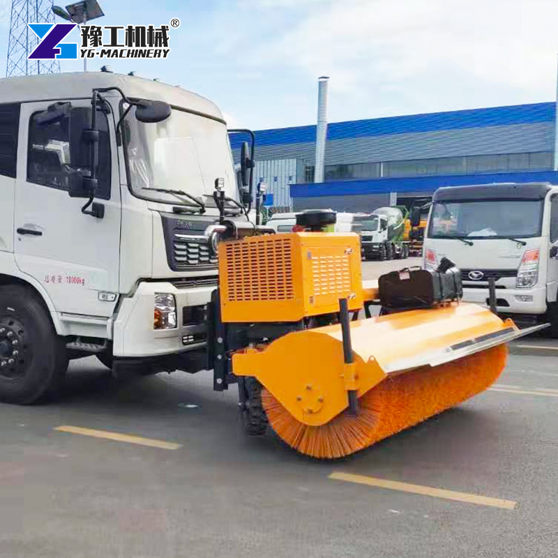 道路清掃裝載機(jī)帶推雪鏟除雪滾刷鏟雪掃雪機(jī)自帶動(dòng)力除雪滾刷