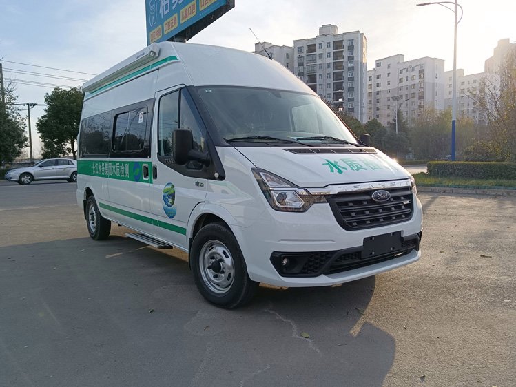 新全順V348水質(zhì)檢測(cè)車(chē)流動(dòng)油品取樣福特長(zhǎng)軸高頂食品快檢測(cè)分析