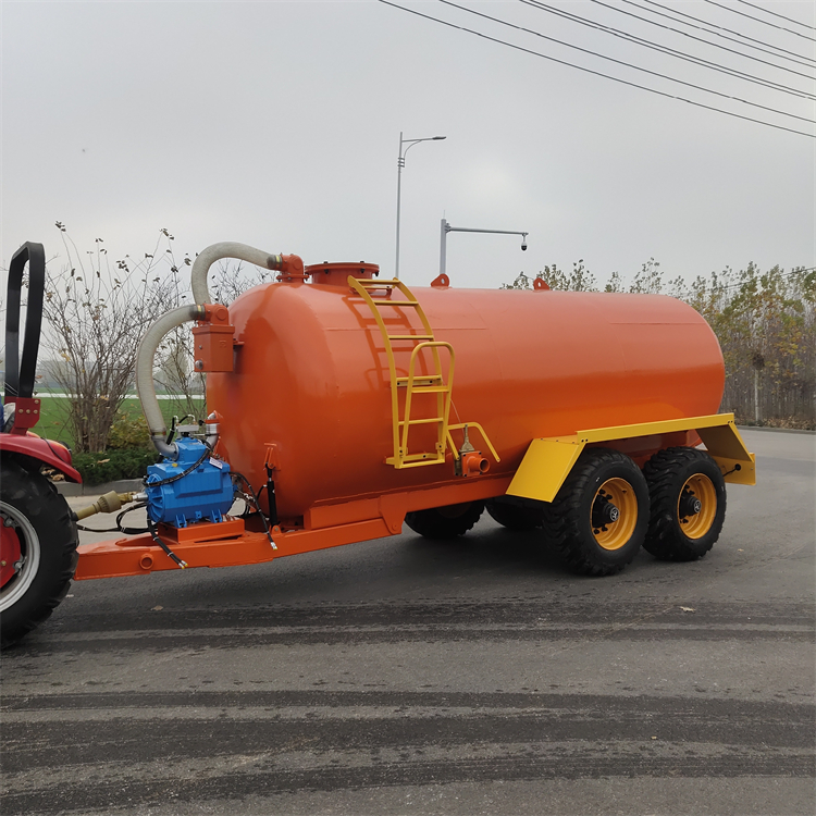 大型液態(tài)肥撒肥機(jī)沼液液體施肥機(jī)廄肥還田罐車(chē)水肥一體撒肥車(chē)