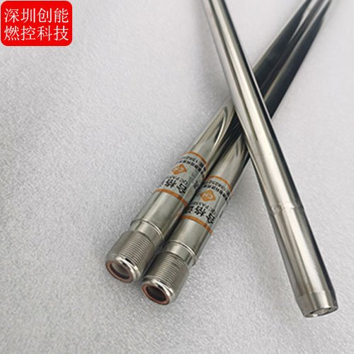 高能點(diǎn)火槍總長(zhǎng)1700mm直徑18mm，外螺紋細(xì)伢18mm，工作電壓3000V