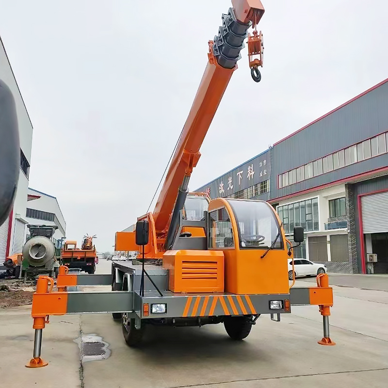 右舵出口自制吊車雙勾伸縮臂移動式吊機(jī)12噸25噸基建工程起重機(jī)