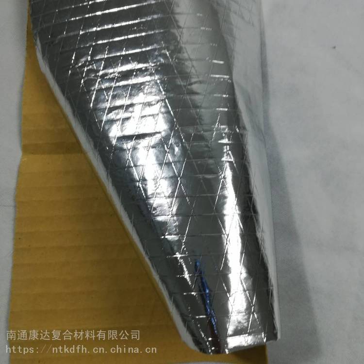 國標規(guī)格紙基聚丙烯塑料貼面用于屋頂0.2mm紙基加筋鋁箔貼面