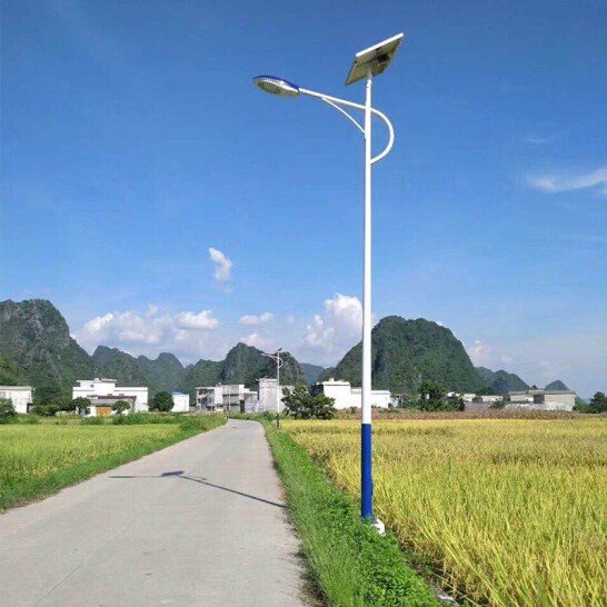 工程戶外道路照明led光源一體化6米100w新農(nóng)村市政太陽能路燈