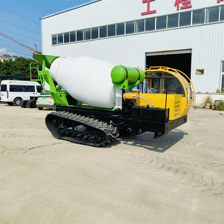 水渠修建履帶混凝土罐車多功能履帶式水泥攪拌運輸車大鼎拌合罐